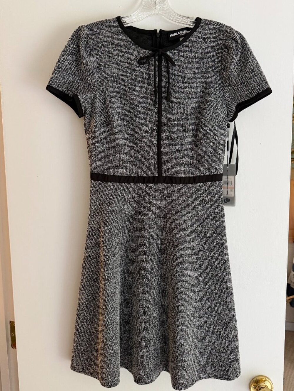 Karl Lagerfeld: Dress Size 2 NWT
